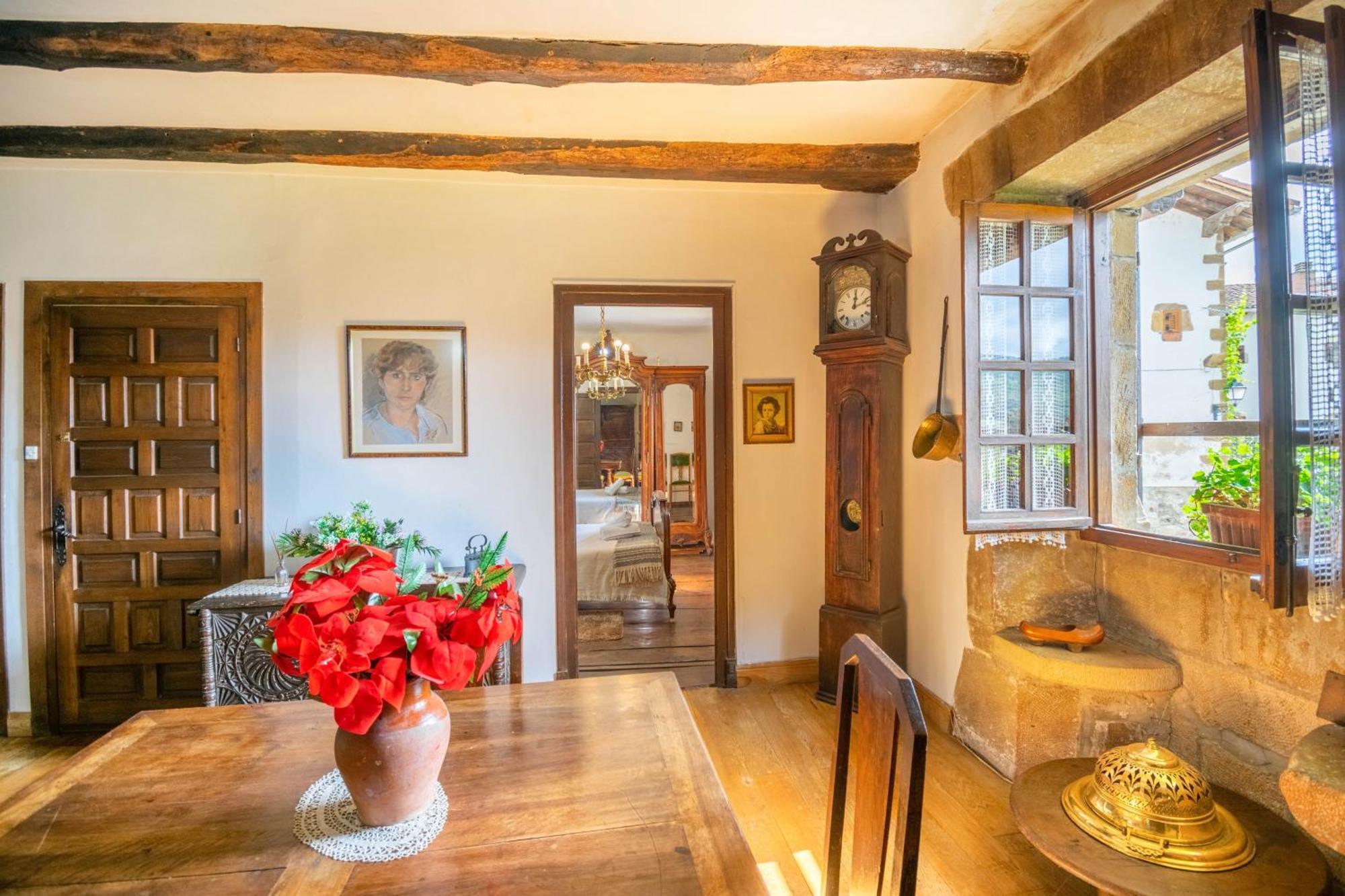 Casa Rural Arotzenia, Hogar Rustico En Pleno Valle De La Ulzama Lizaso Eksteriør bilde