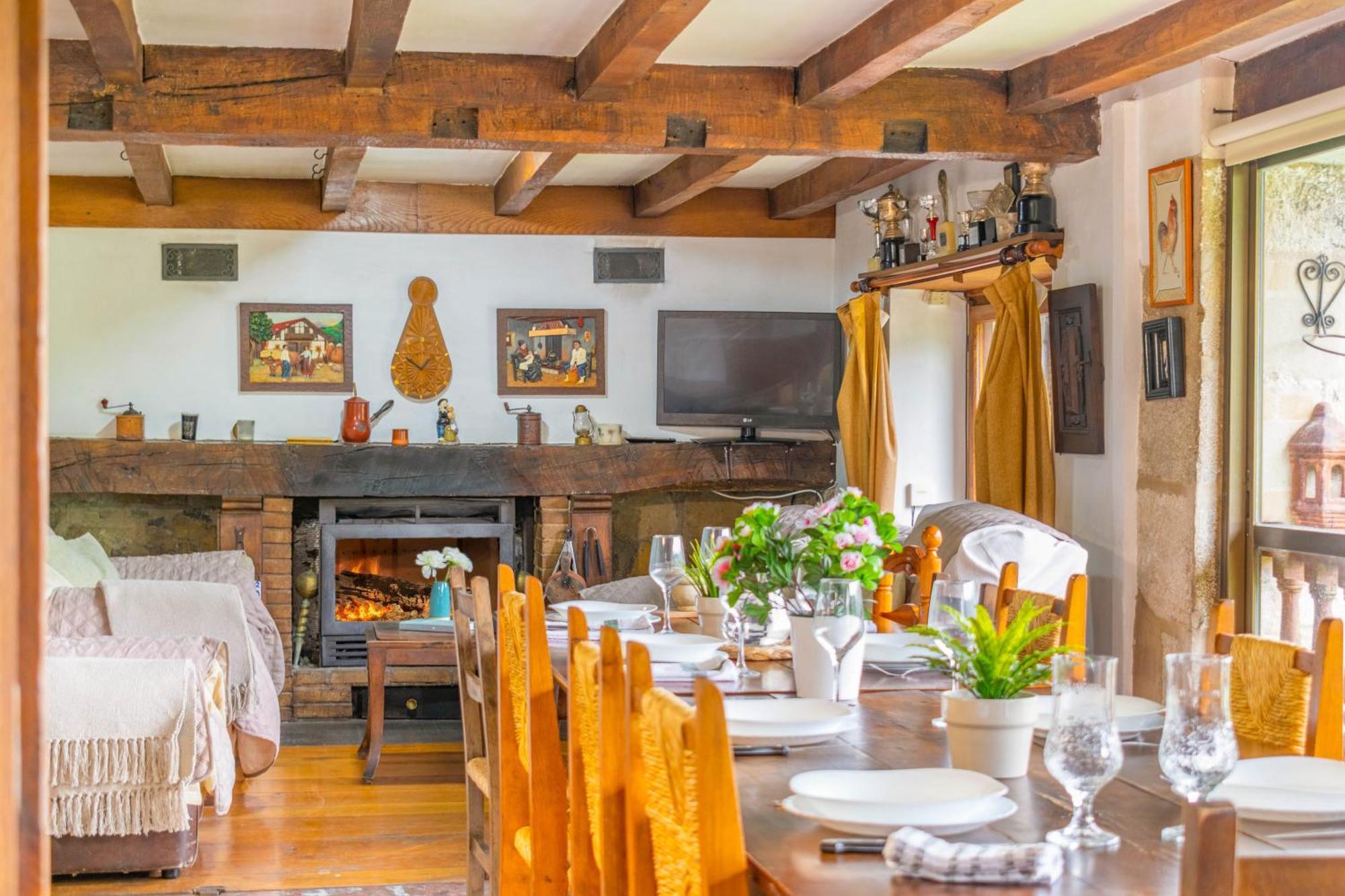 Casa Rural Arotzenia, Hogar Rustico En Pleno Valle De La Ulzama Lizaso Eksteriør bilde