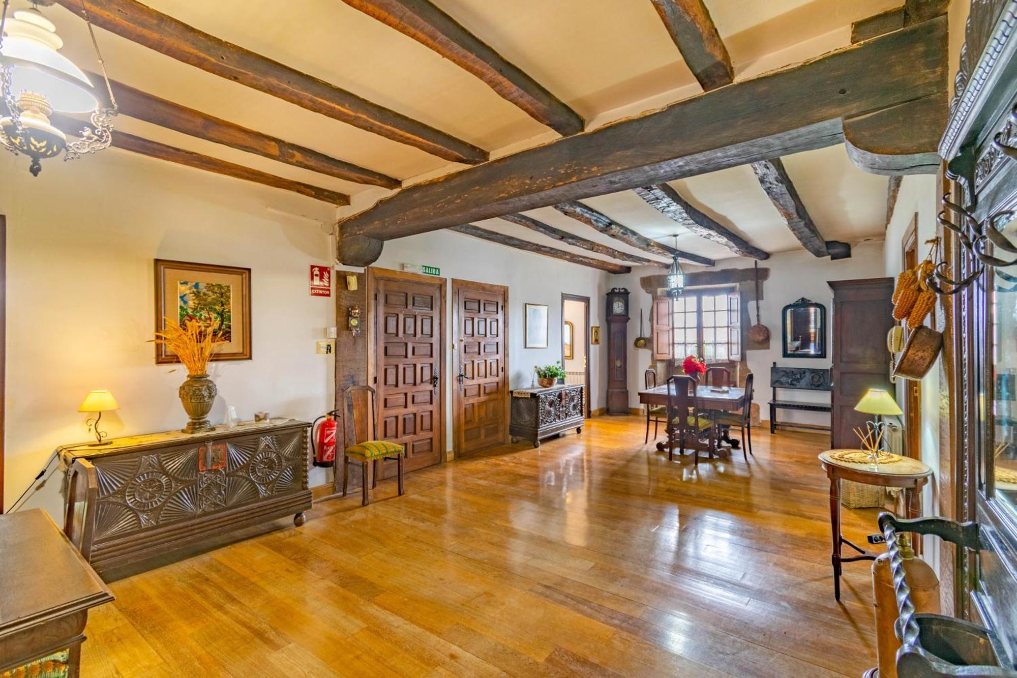 Casa Rural Arotzenia, Hogar Rustico En Pleno Valle De La Ulzama Lizaso Eksteriør bilde