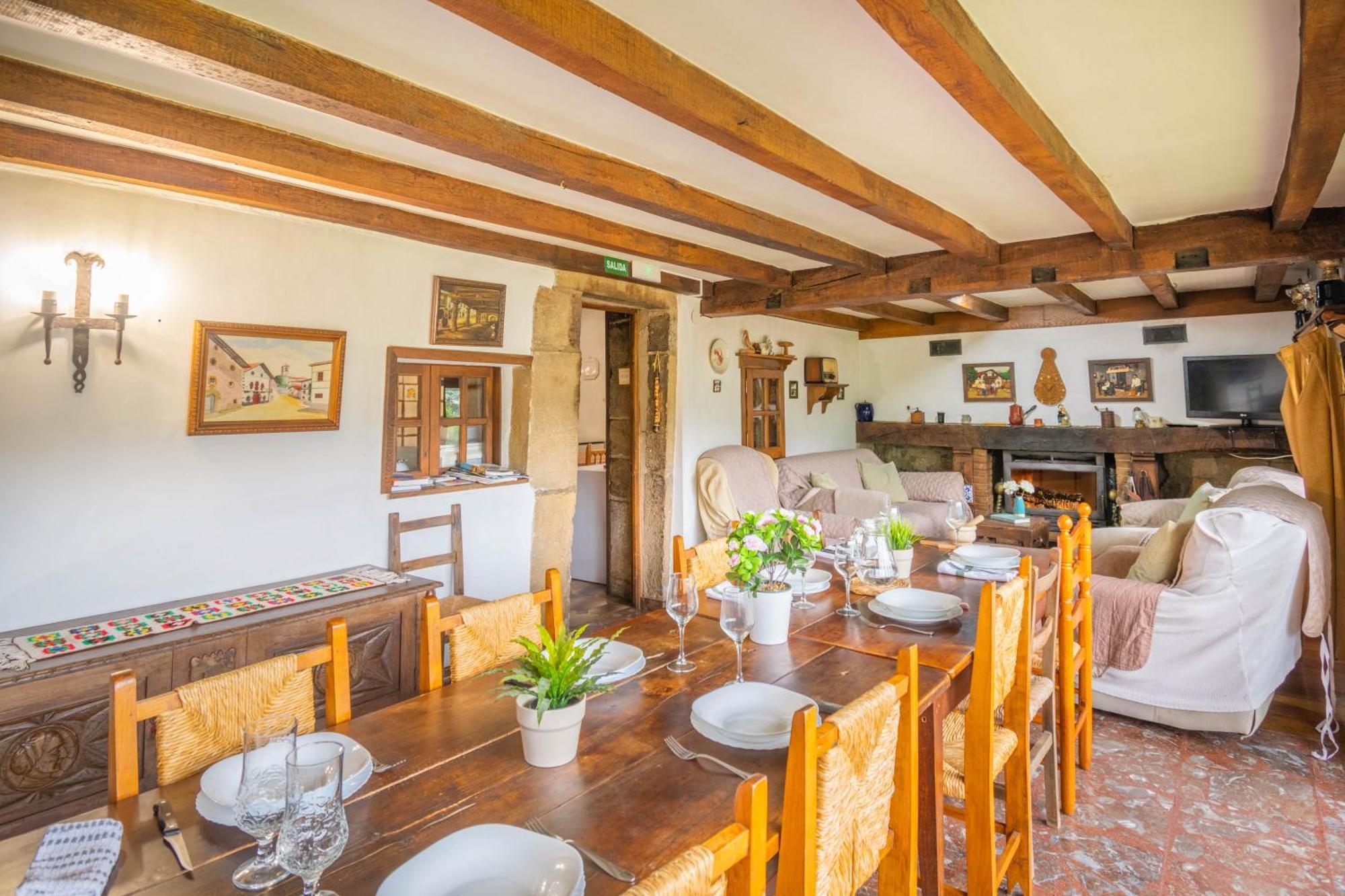 Casa Rural Arotzenia, Hogar Rustico En Pleno Valle De La Ulzama Lizaso Eksteriør bilde