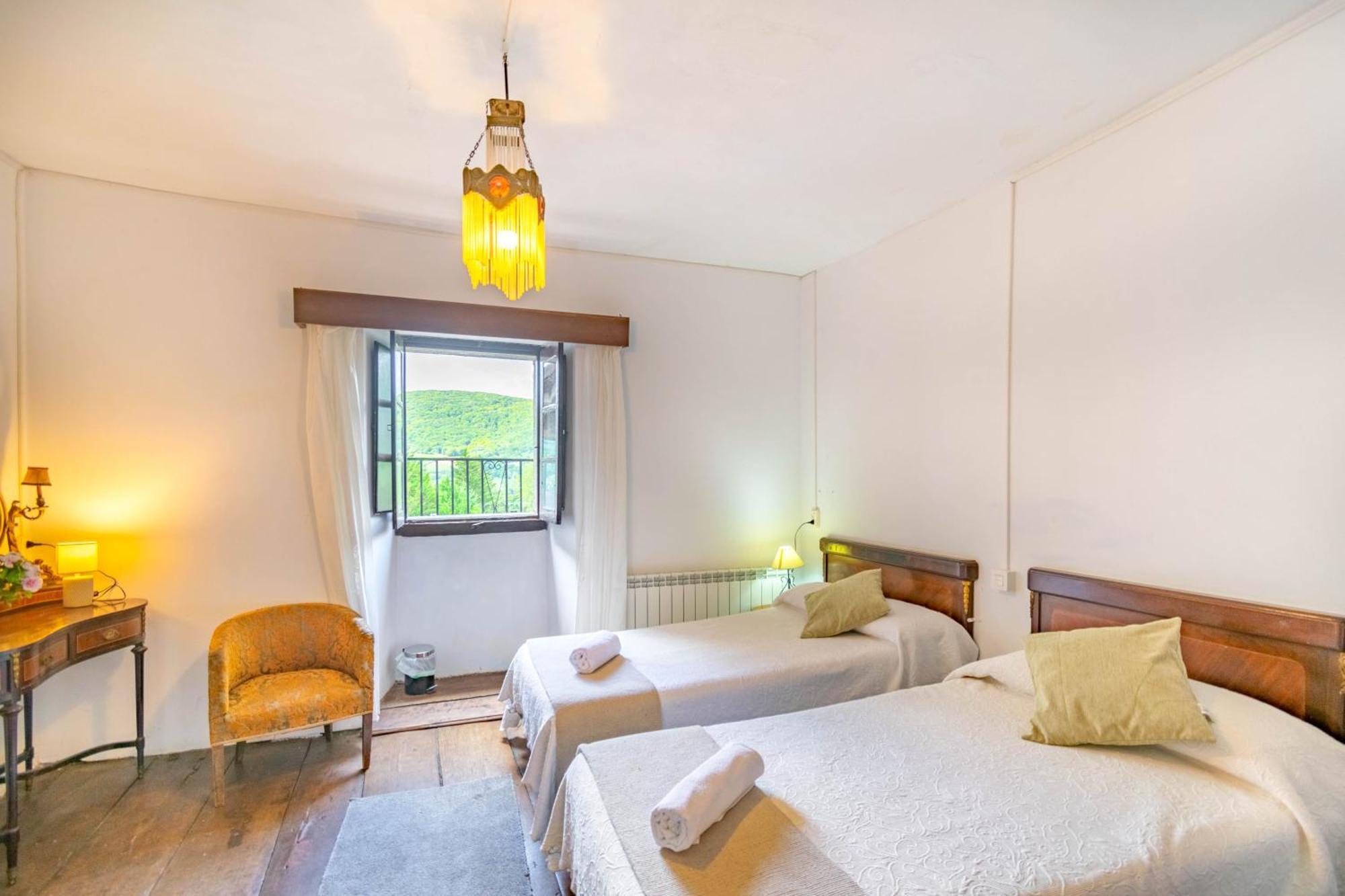 Casa Rural Arotzenia, Hogar Rustico En Pleno Valle De La Ulzama Lizaso Eksteriør bilde
